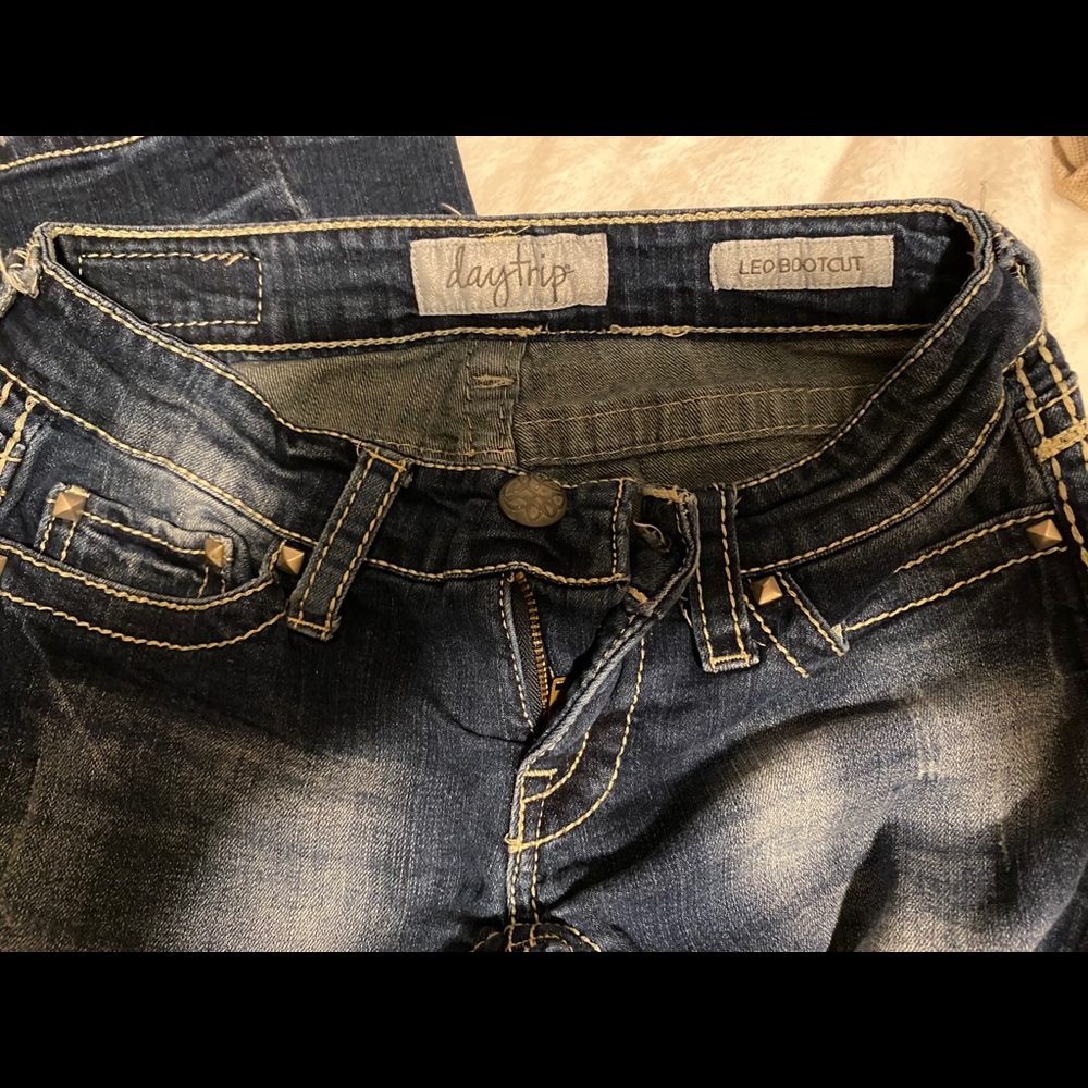 Buckle silver jeans